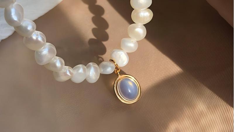 Pearl Jewelry Trends 2025: Breaking the Rules with Mixed Materials & Layered Designs