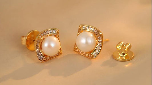 Behind the Gem: How the Journey from Oyster to Pearl Really Works