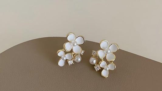 Pearls & Power: Jewelry That Makes a Statement at Work