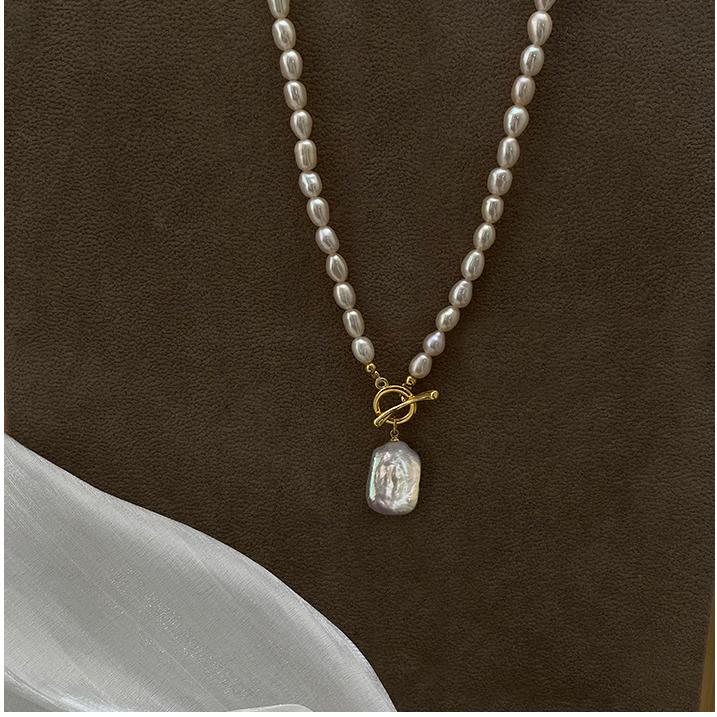 Koyace Baroque Square Pendant Pearl Necklace