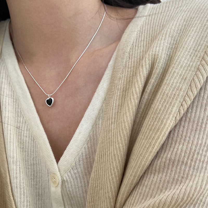 Koyace Black Agate Heart-shaped Pendant Necklace