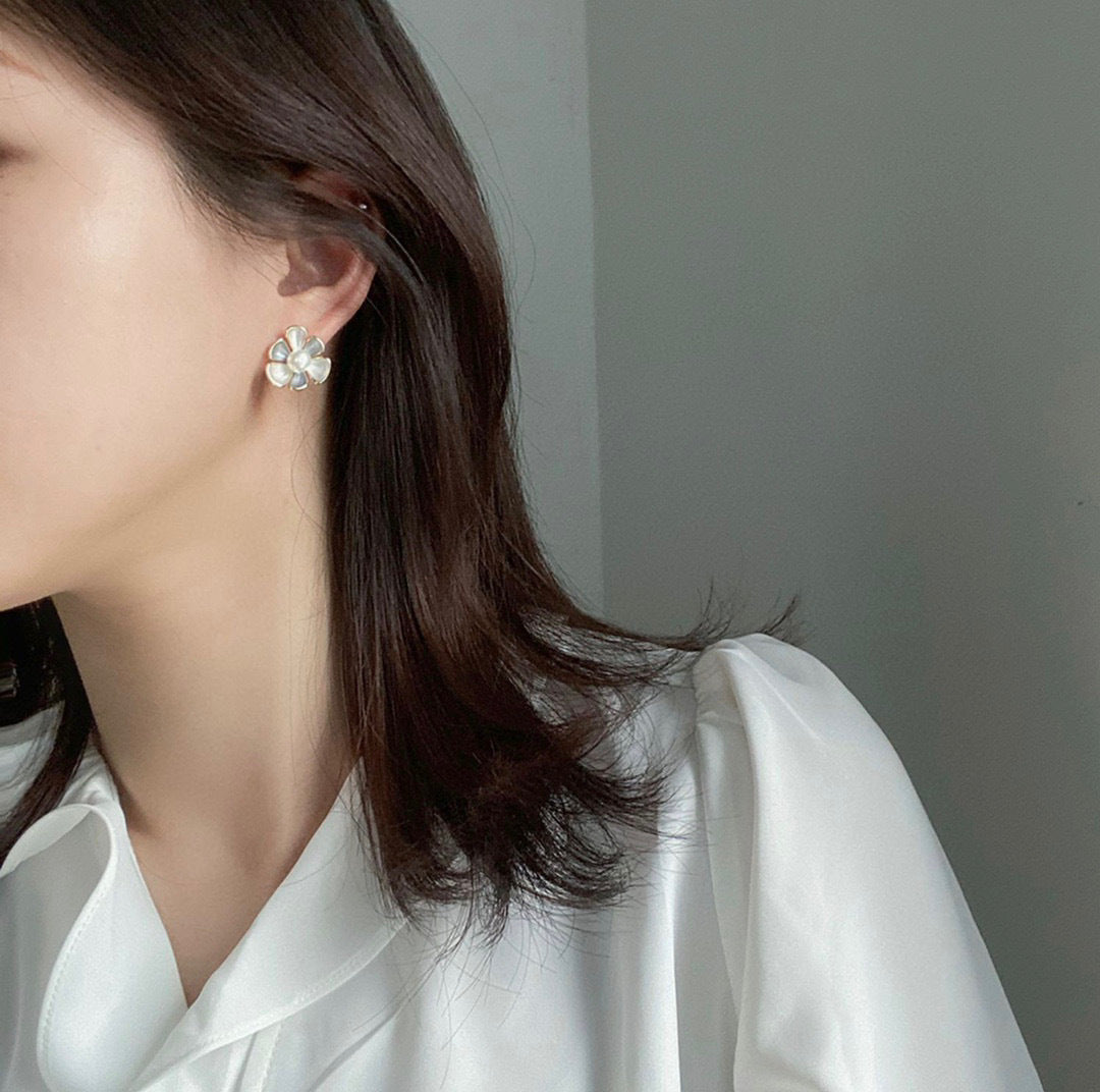 Koyace Blue Bellflower Pearl Stud Earrings