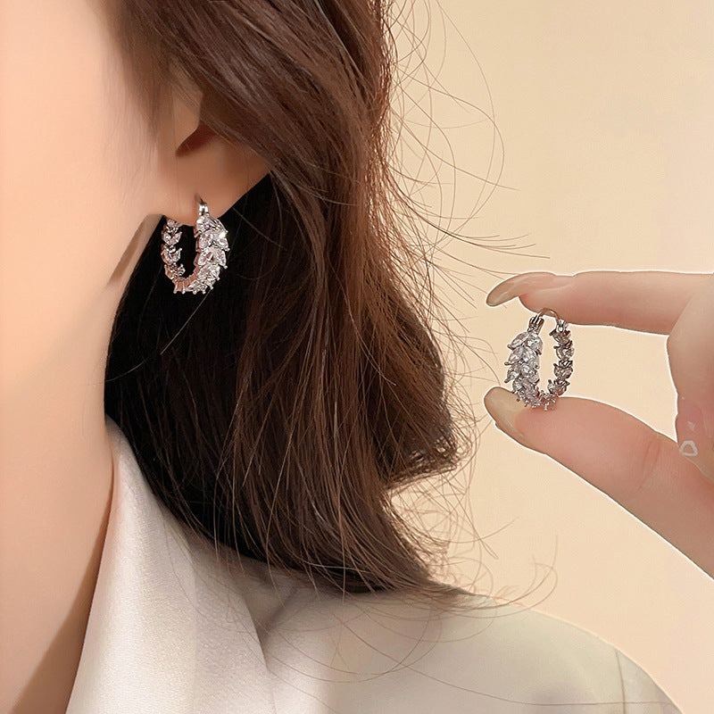 Koyace Ears of Wheat Shape Full of Drilled Earrings