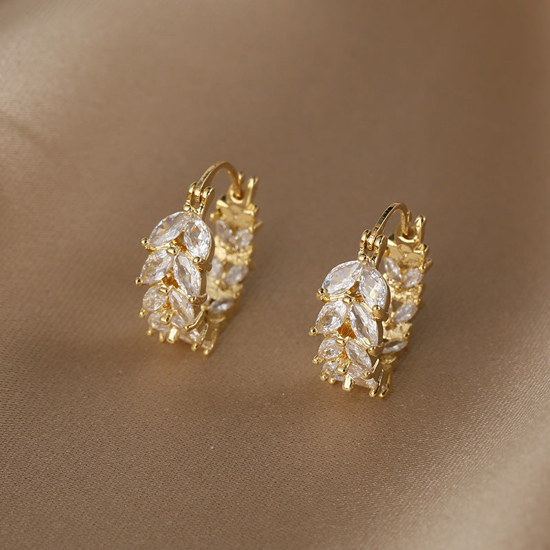 Koyace Ears of Wheat Shape Full of Drilled Earrings