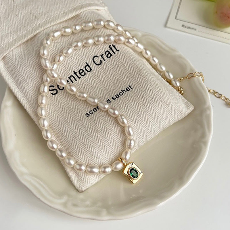 Koyace Emerald Zircon Pendant Pearl Necklace