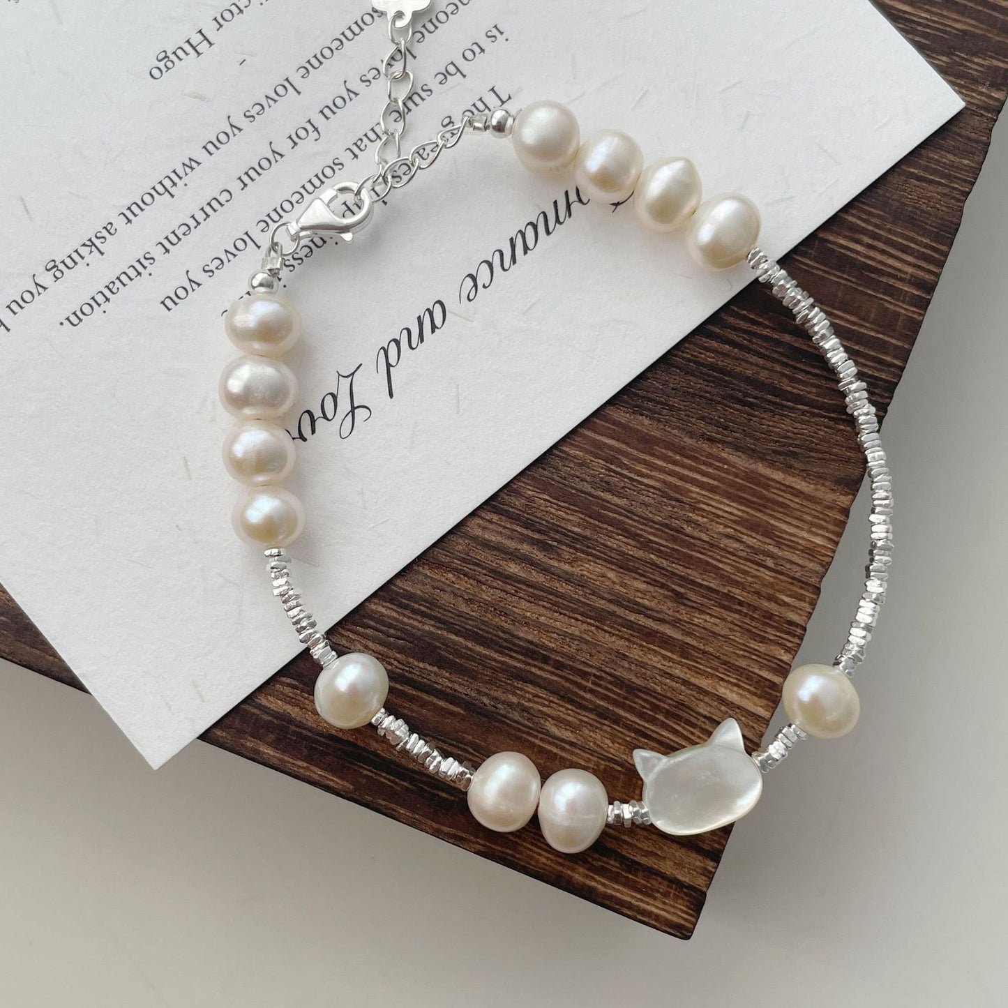 Koyace Freshwater Pearl Shell Cat Bracelet