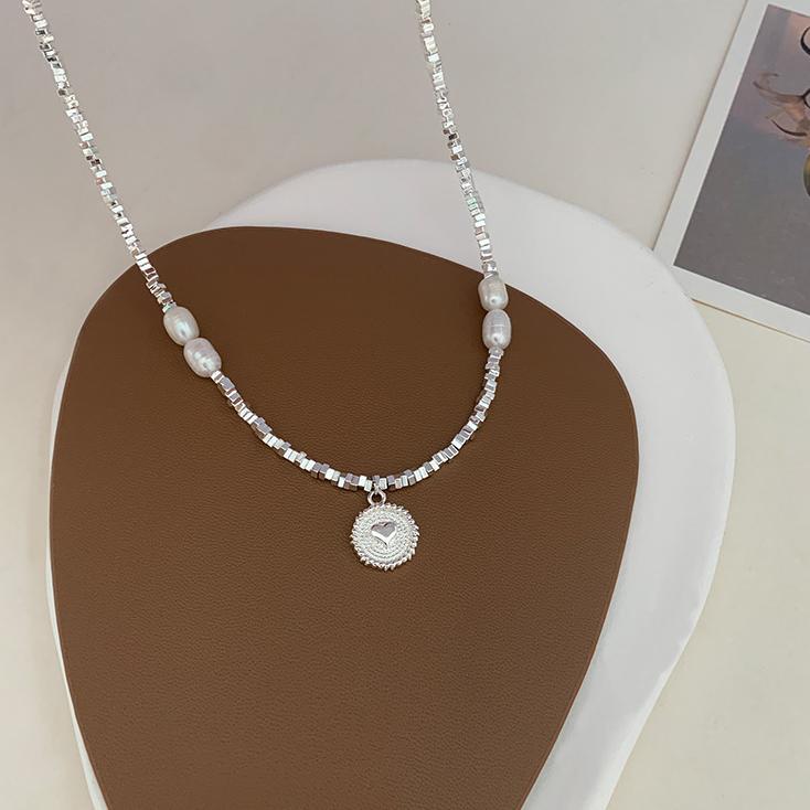 Koyace Heart-shaped Pendant Silver Pearl Necklace