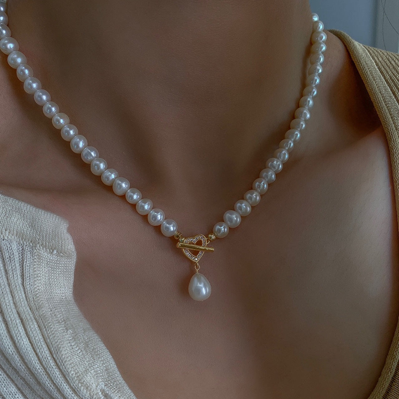Koyace Heart-shaped Toggle Beaded Pearl Necklace