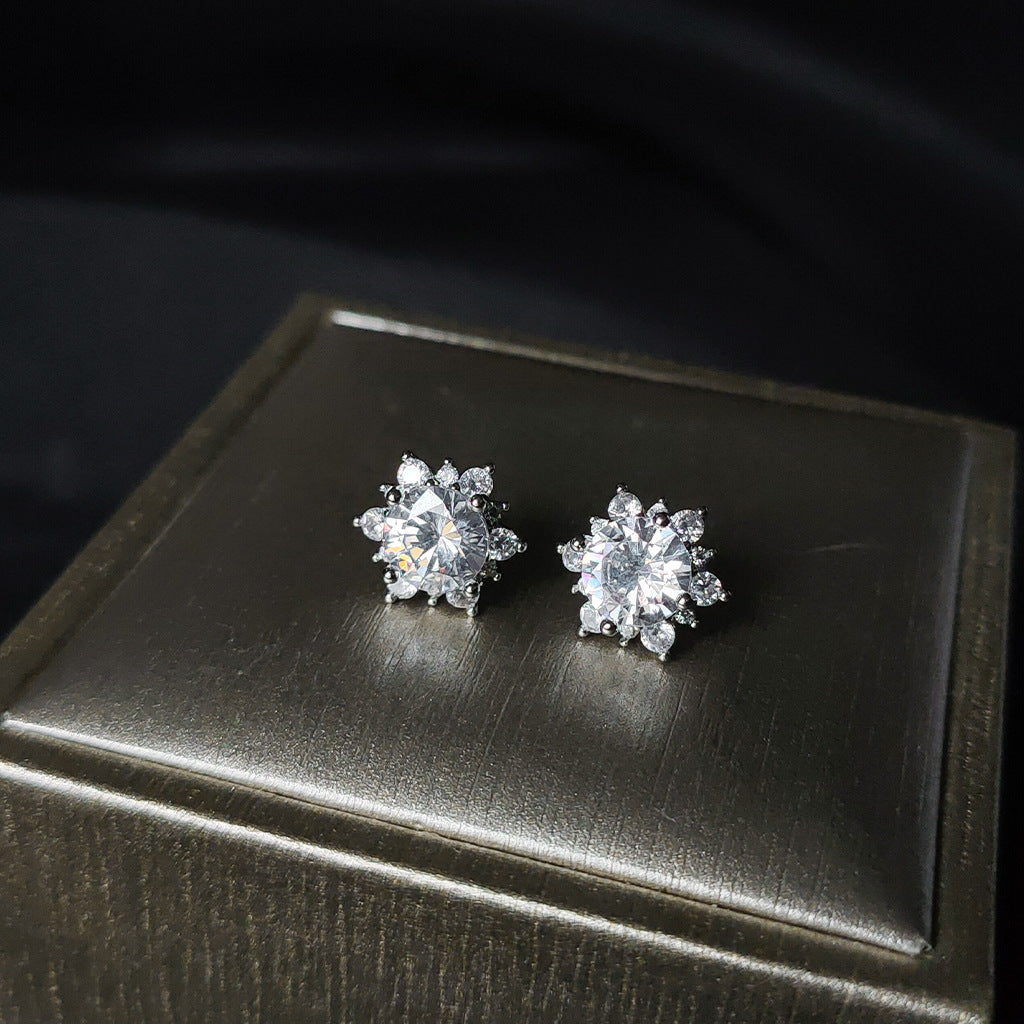 Koyace Hexagonal Snowflake Zircon Stud Warrings