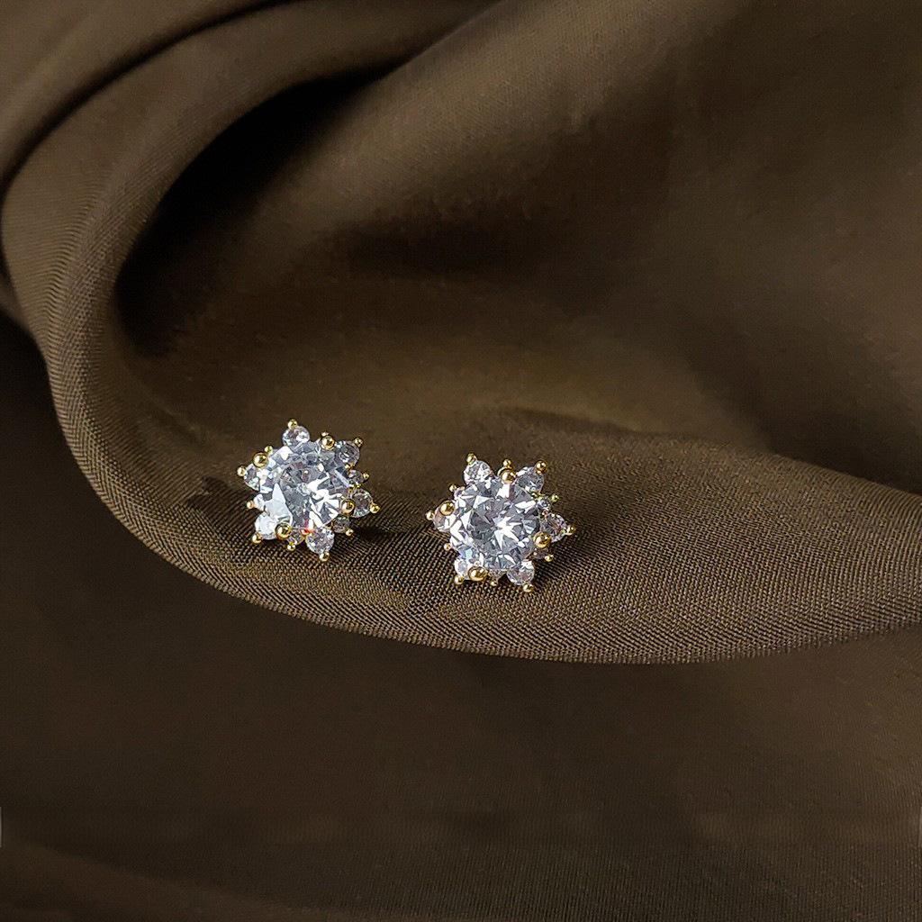 Koyace Hexagonal Snowflake Zircon Stud Warrings