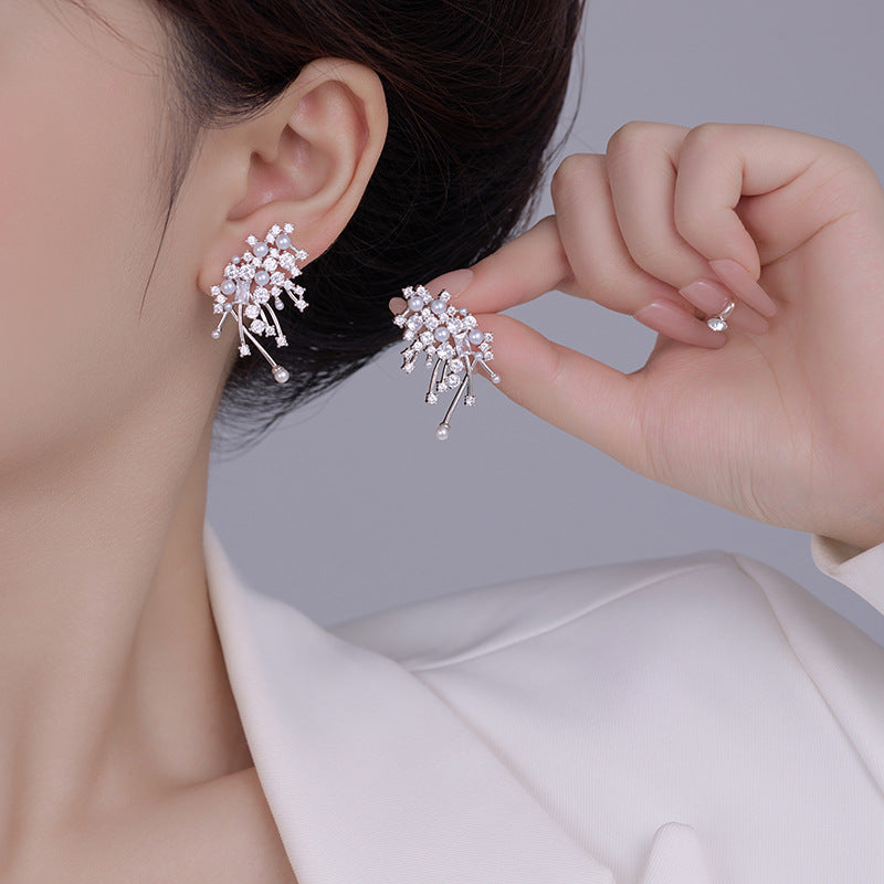 Koyace Sparkling Nebula Copper Inlaid Zircon Stud Earring