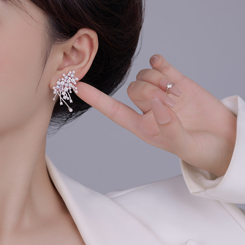 Koyace Sparkling Nebula Copper Inlaid Zircon Stud Earring