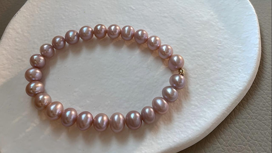 Modern Pearls for the Everyday: Oversized & Irregular Styles to Try Now