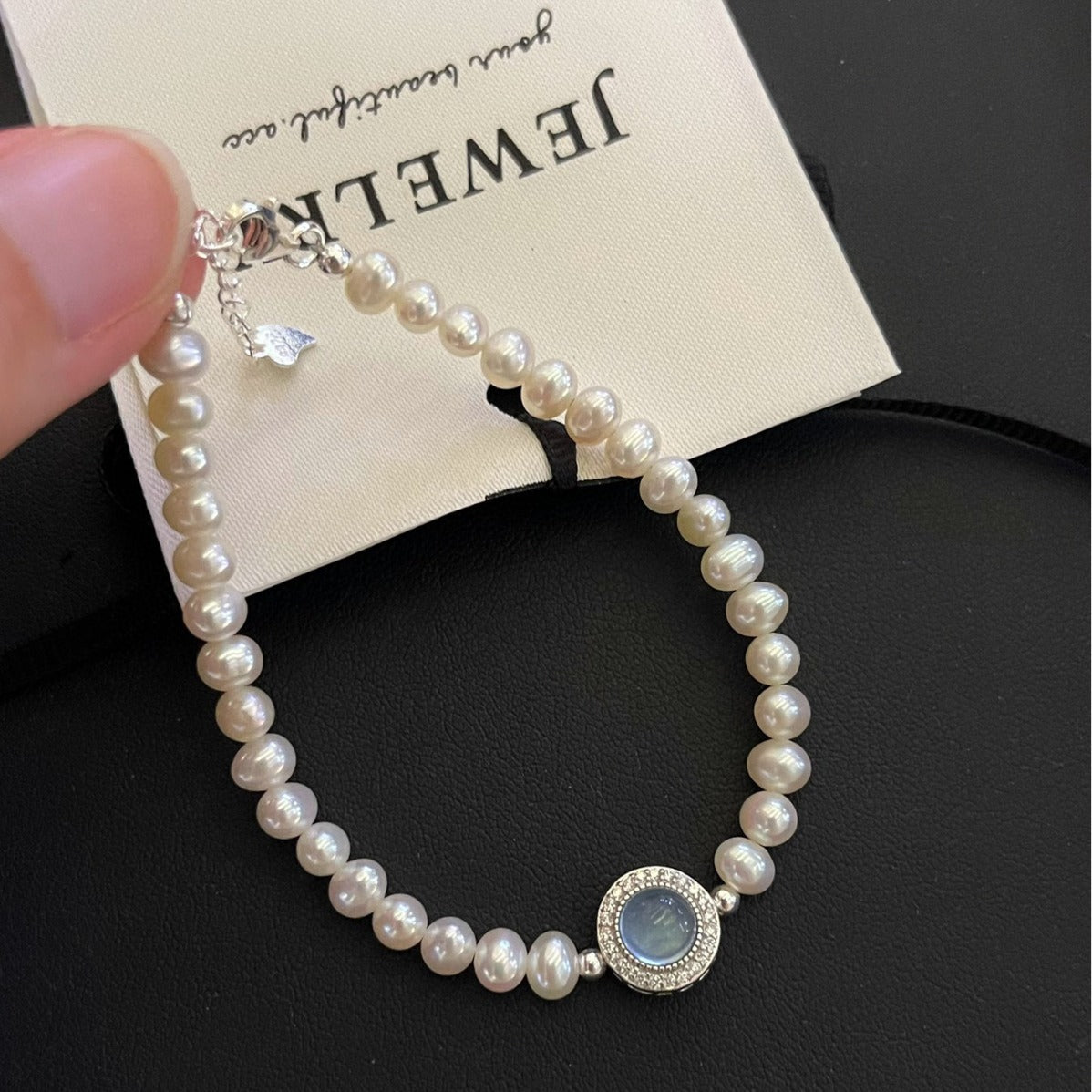 Koyace Gem-inlaid pearl beaded Bracelet