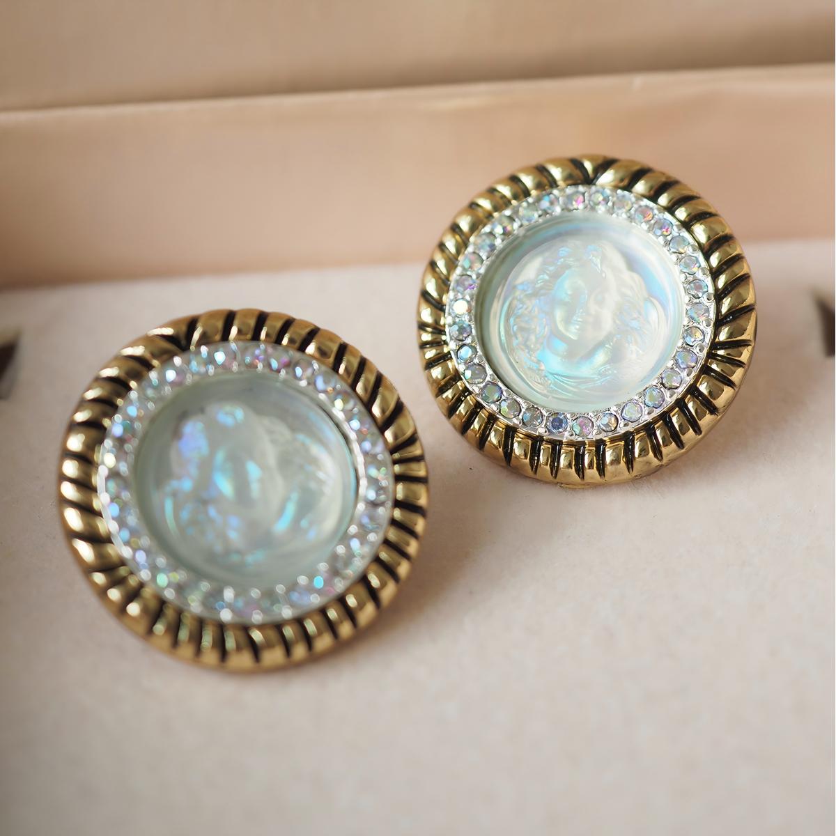 Koyace Embossed Sleeping Angel Vintage Clip & Earrings