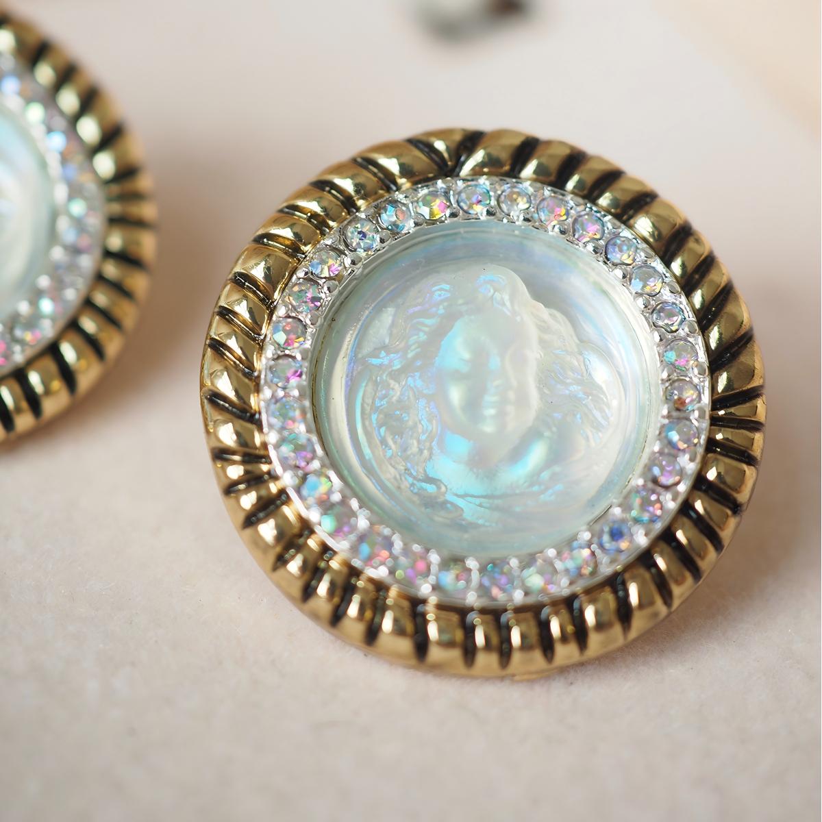 Koyace Embossed Sleeping Angel Vintage Clip & Earrings