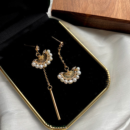Koyace Fan-shaped Long Asymmetrical Pearl Earrings