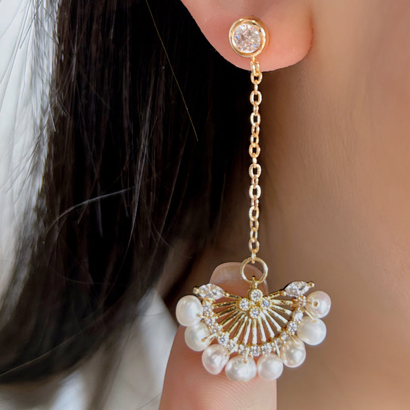 Koyace Fan-shaped Long Asymmetrical Pearl Earrings