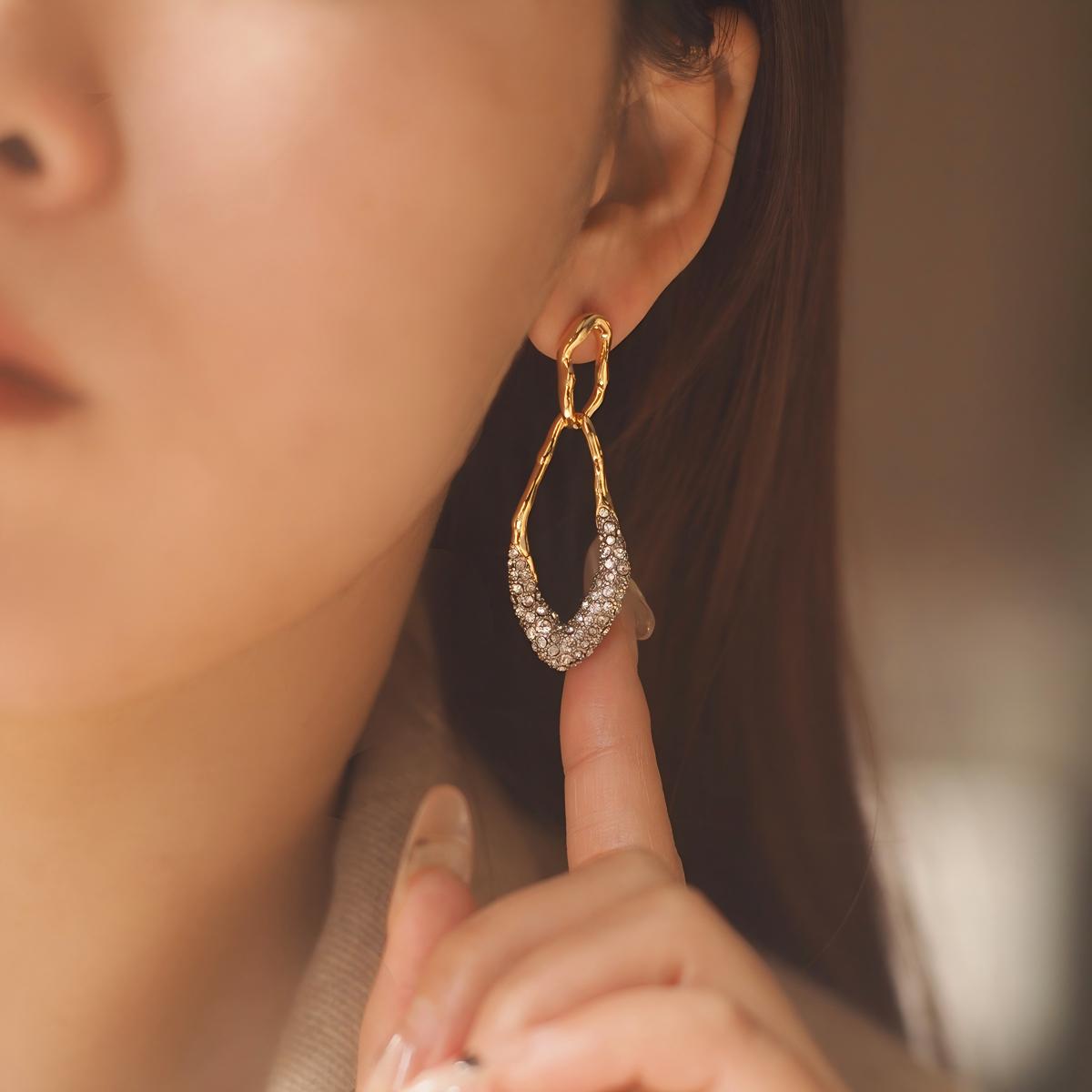 Koyace Genius Designed Twist Irregular Rhombus Hoop Earrings