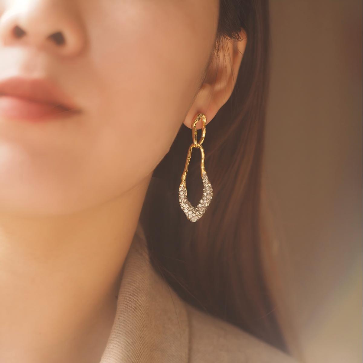 Koyace Genius Designed Twist Irregular Rhombus Hoop Earrings