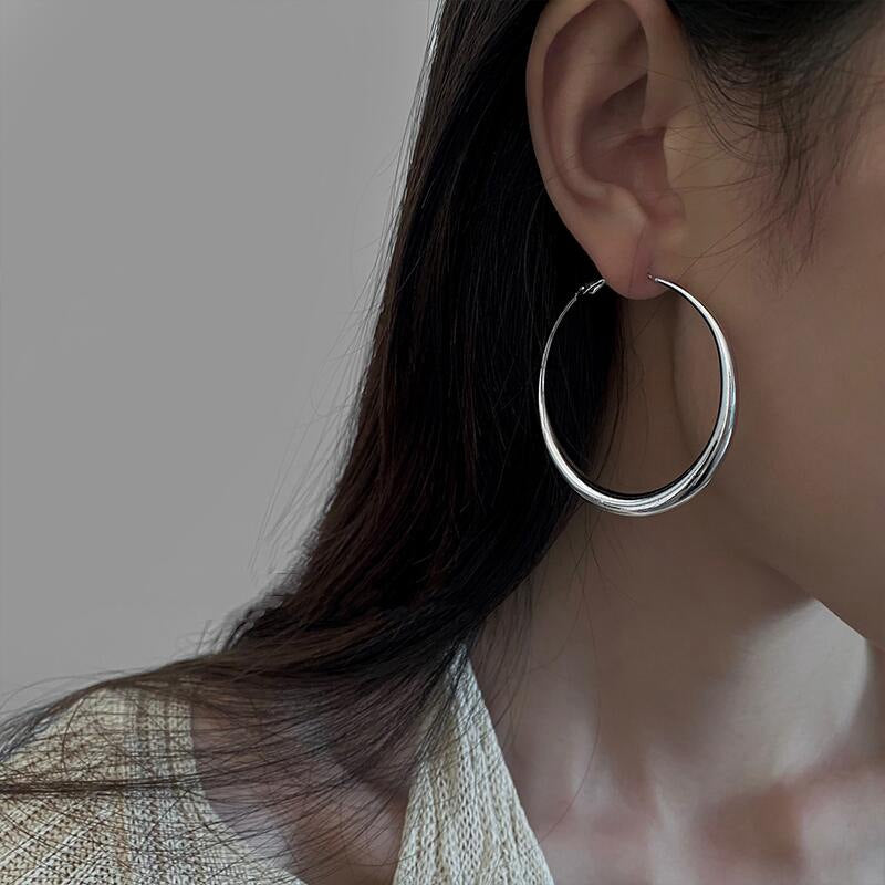 Koyace Metal Exaggerated Thick-rimmed Large Ring Earrings