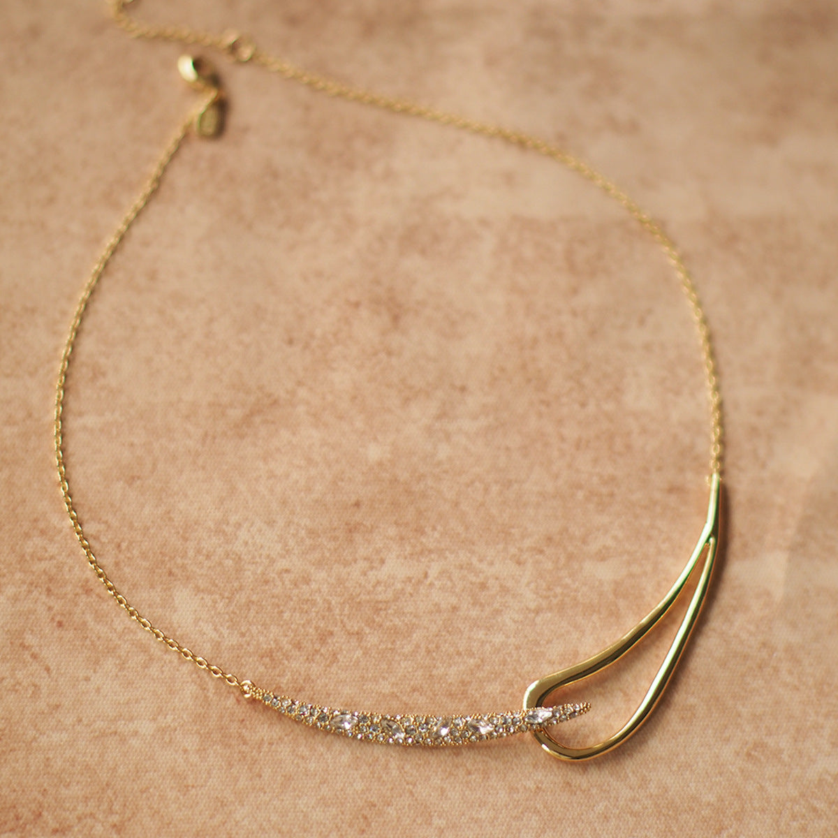 Koyace Metal Interlocking Small Diamond Design Necklace