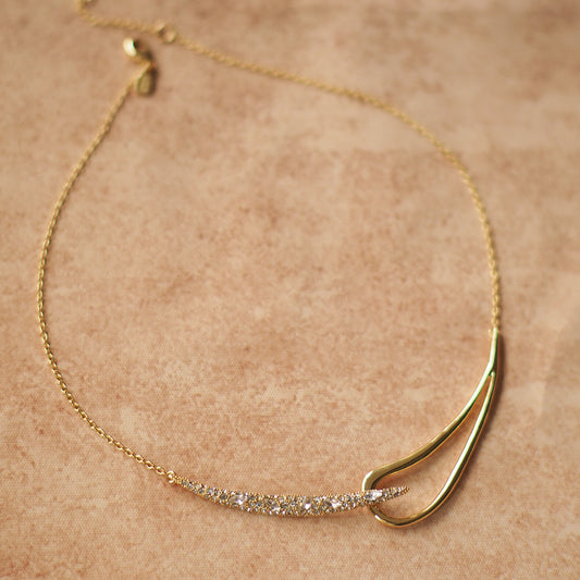 Koyace Metal Interlocking Small Diamond Design Necklace