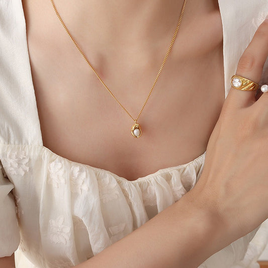 Koyace Oval Natural Freshwater Pearl Inlaid Necklace